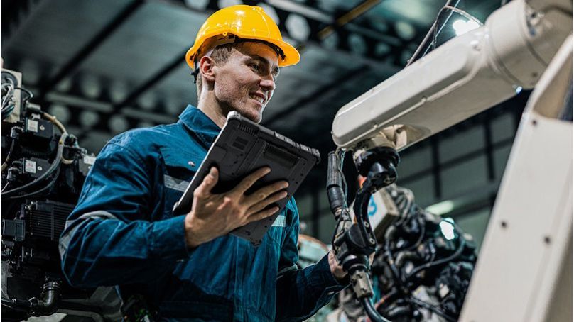 Getac F120 – The World’s First Fully Rugged Copilot+ PC Tablet